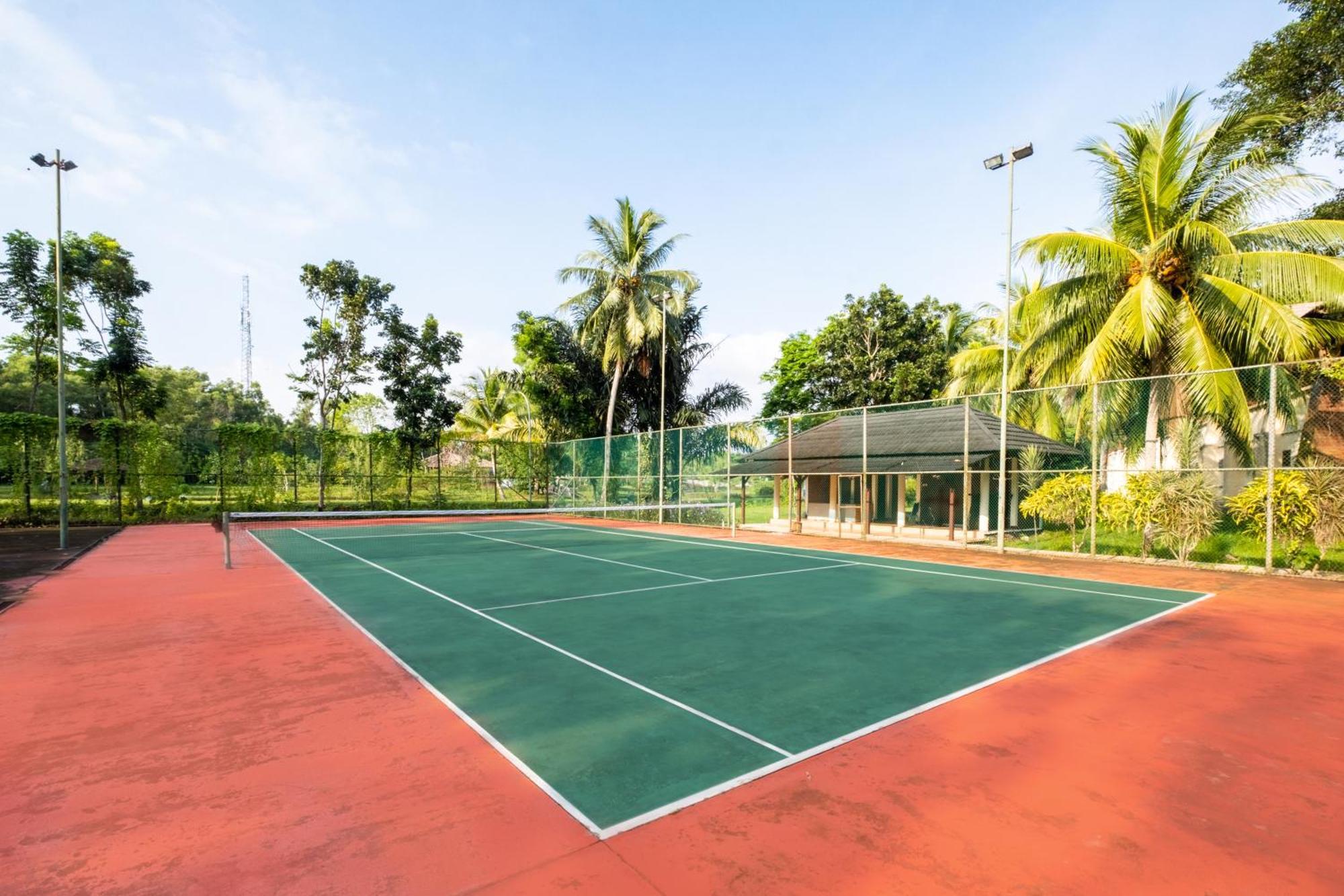 Mutiara Carita Cottages Exterior photo