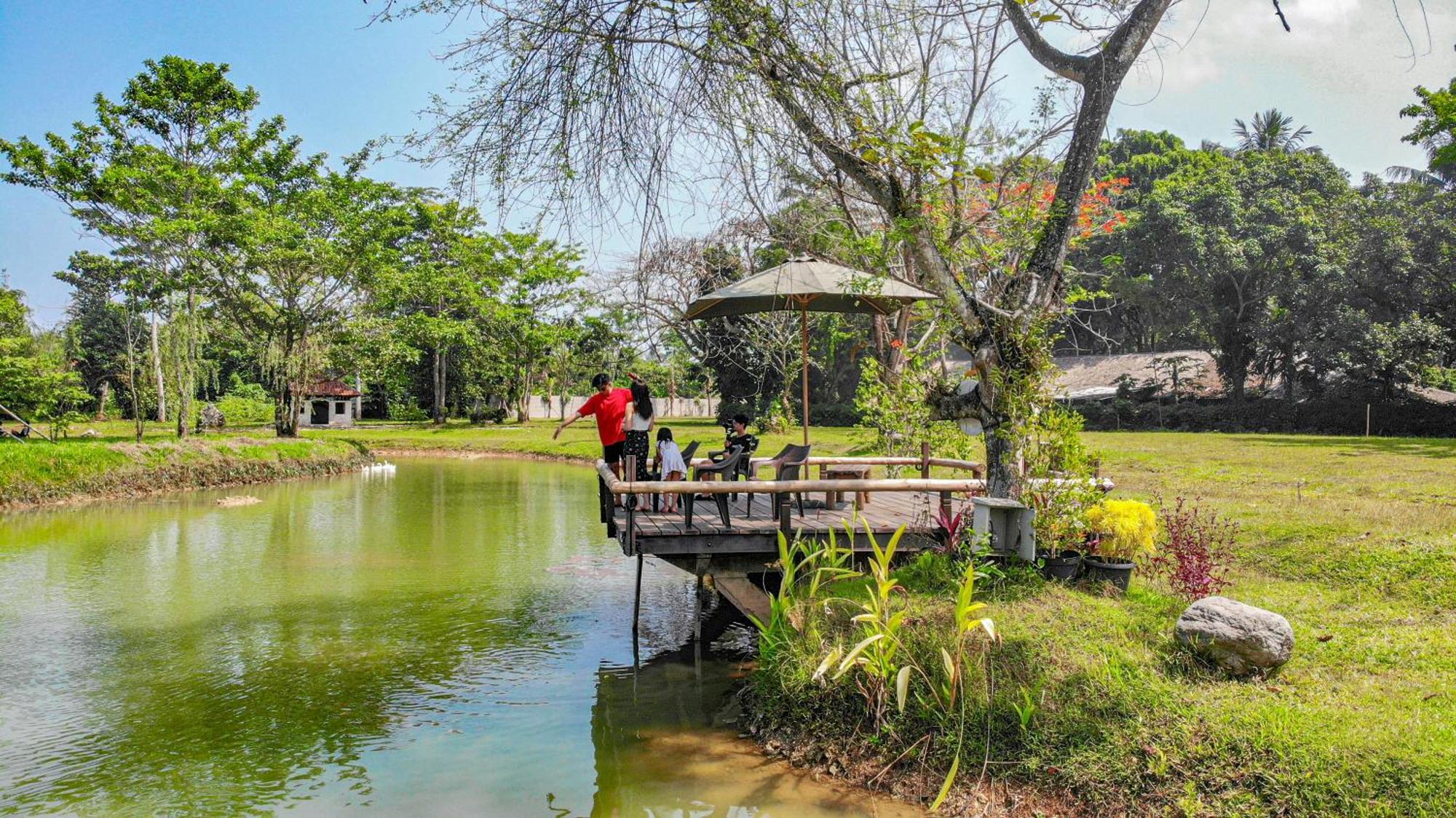 Mutiara Carita Cottages Exterior photo