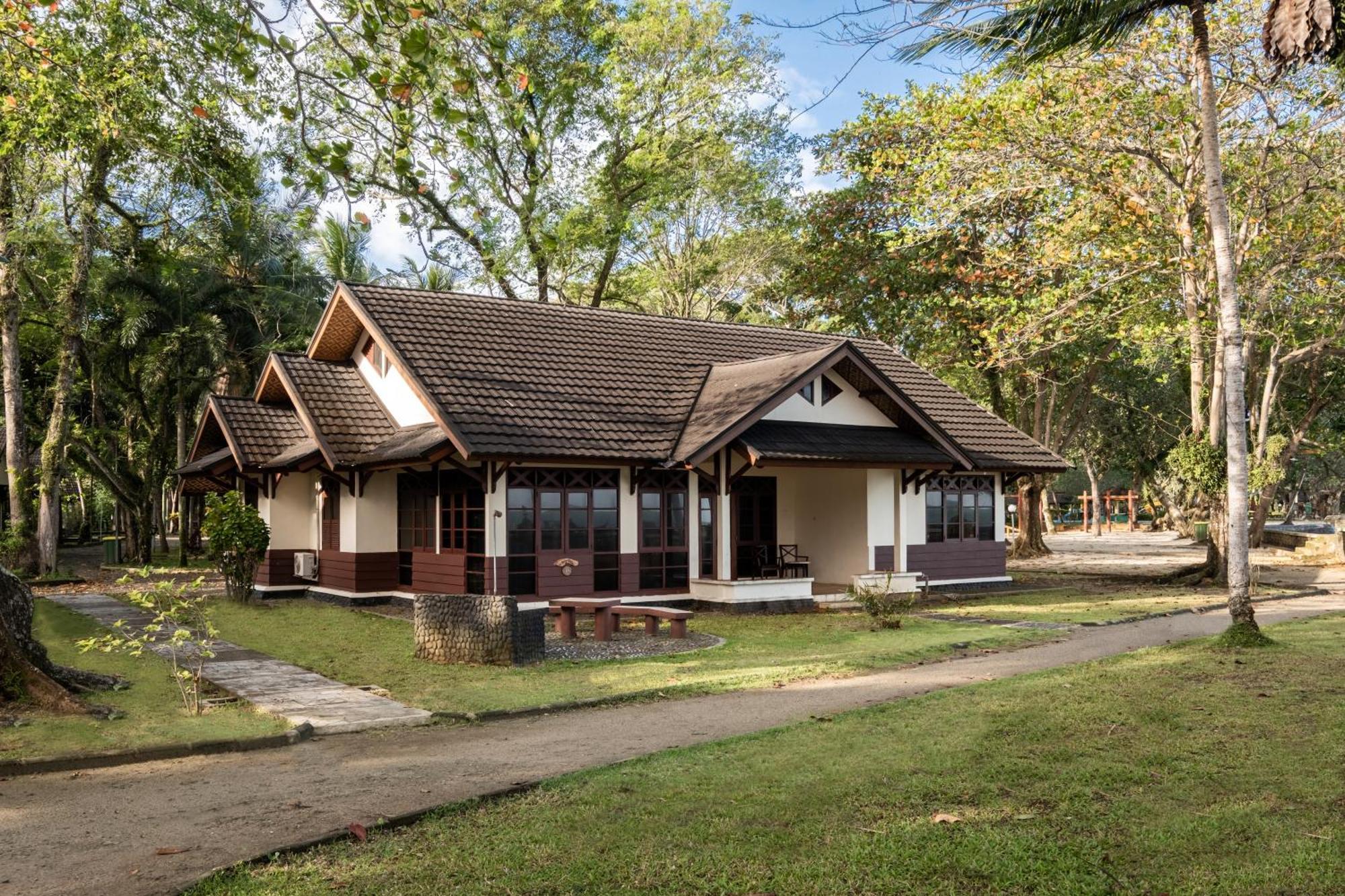 Mutiara Carita Cottages Room photo