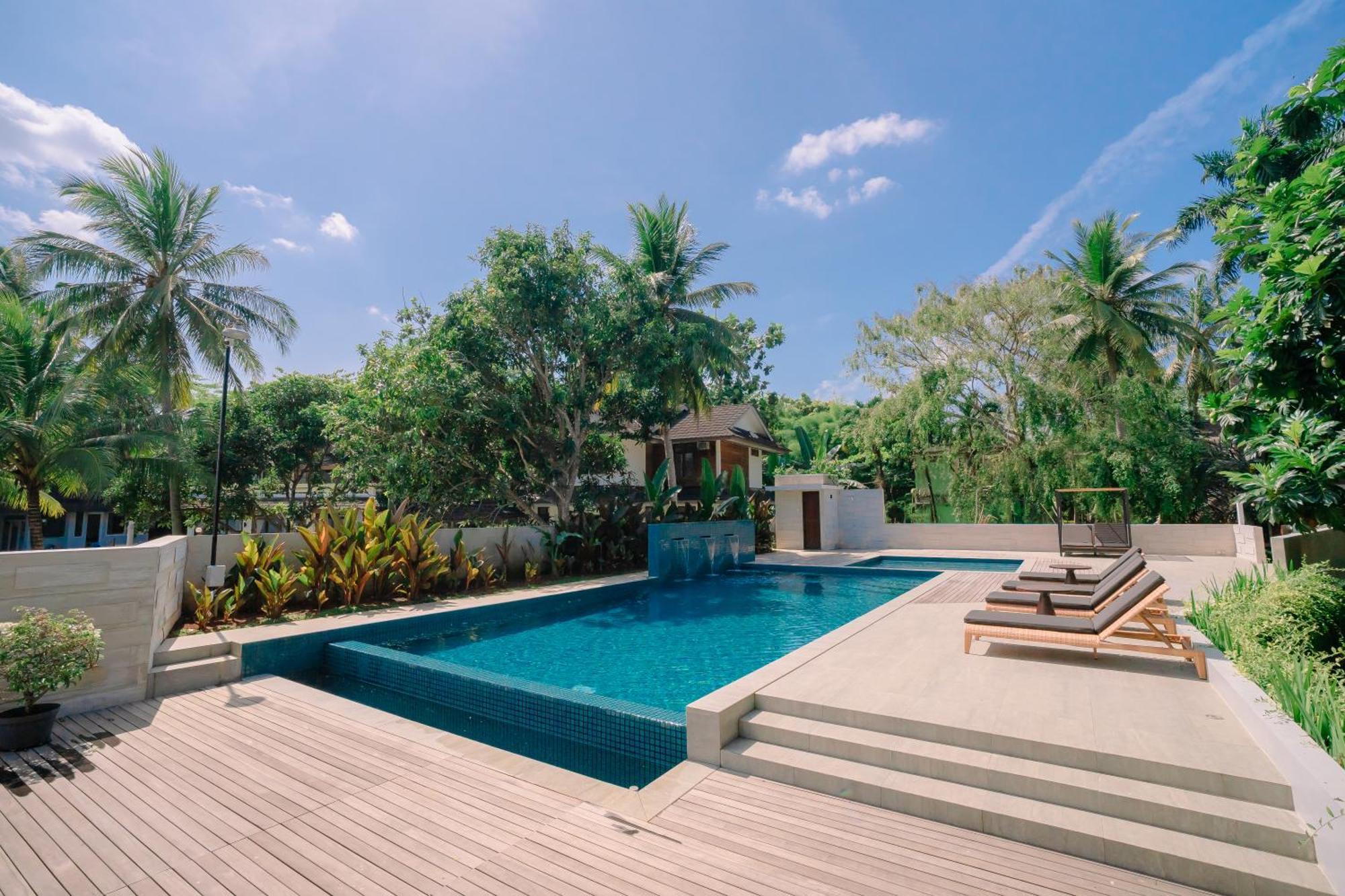 Mutiara Carita Cottages Exterior photo